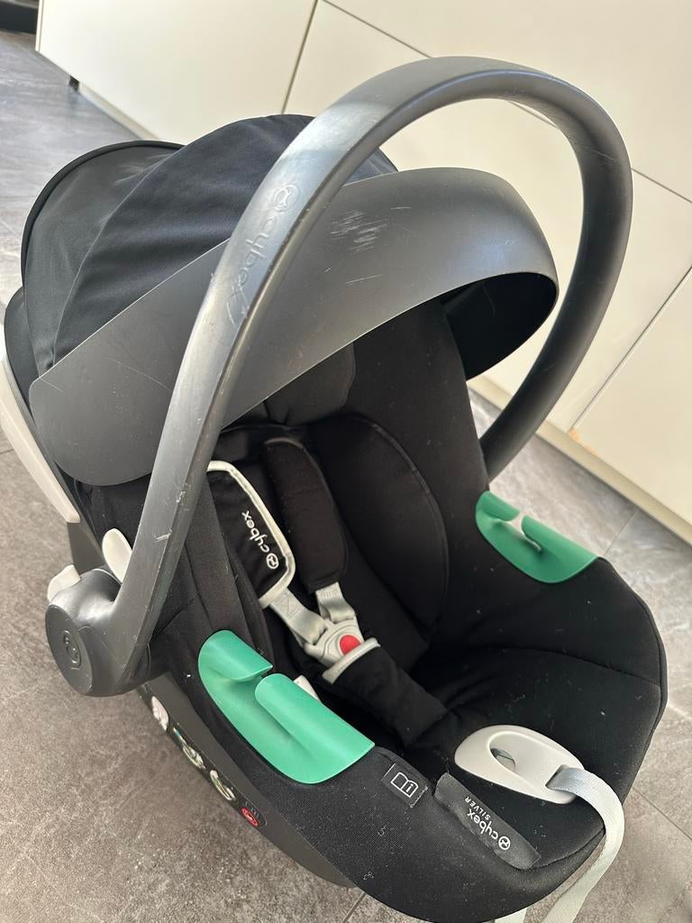 Cybex Aton B2 i-Size Autostoel, Autogordel of Isofix, Gebruikt, Zijbescherming, 0 t/m 13 kg