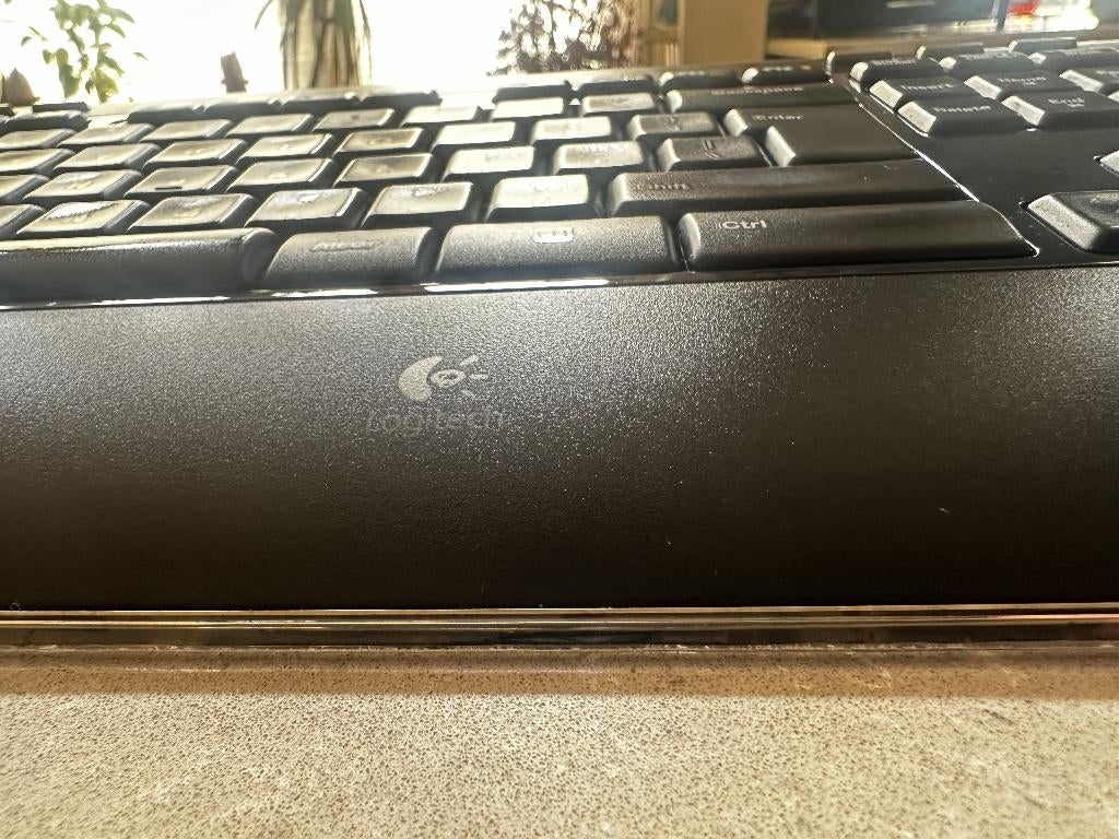 Logitech K520 Draadloos Toetsenbord + usb unifying receiver, Ophalen of Verzenden, Zo goed als nieuw, Draadloos, Qwerty