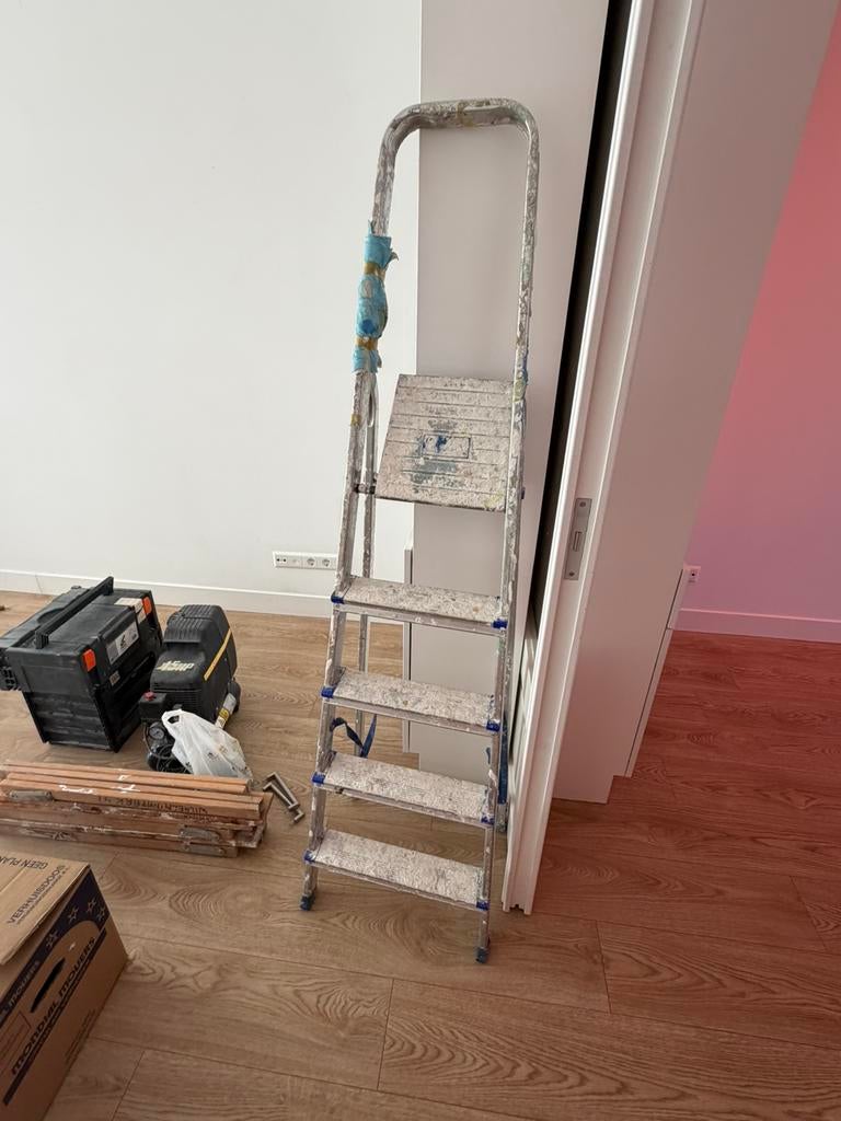Bouwtrap bouwladder, Doe-het-zelf en Verbouw, Ladders en Trappen, Ophalen, Zo goed als nieuw, 4 meter of meer