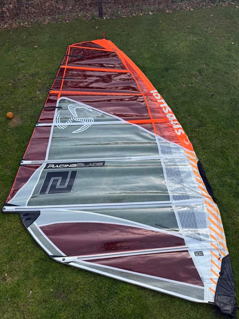 Loftsails RacingBlade 8.6 uit 2018, Watersport en Boten, Windsurfen, Ophalen, 7 m² of meer, Zeil, Gebruikt