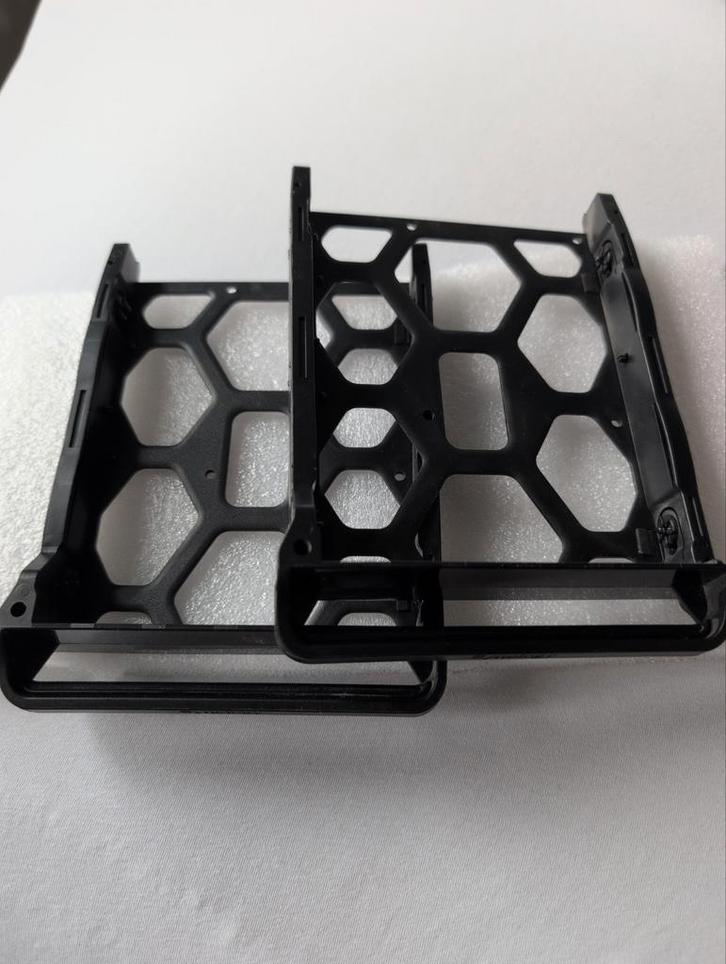 Synology DS214 HDD Beugel (Type D7), Computers en Software, Harde schijven, Gebruikt, Server, Intern, HDD, NAS, Ophalen of Verzenden