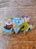 Disney Pin Sneeuwwitje Dopey en Grumpy met diamant, Verzamelen, Ophalen of Verzenden, Sneeuwwitje of Doornroosje, Zo goed als nieuw