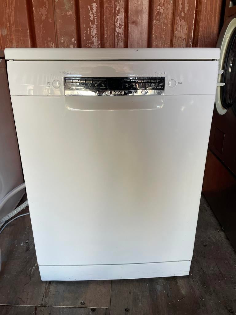 Bosch Vaatwasser Silence Serie 4, Ophalen, Zo goed als nieuw, Minder dan 85 cm