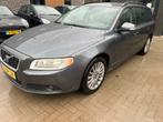 Volvo V70 2.0 Momentum 2008 ( lees tekst ), Auto's, Volvo, Voorwielaandrijving, 145 pk, 4 cilinders, Handgeschakeld