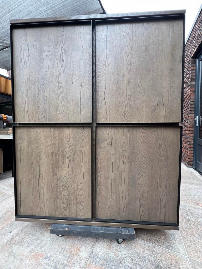 kast- tv meubel en 8 keuken stoelen (gebruikt), Ophalen, Gebruikt