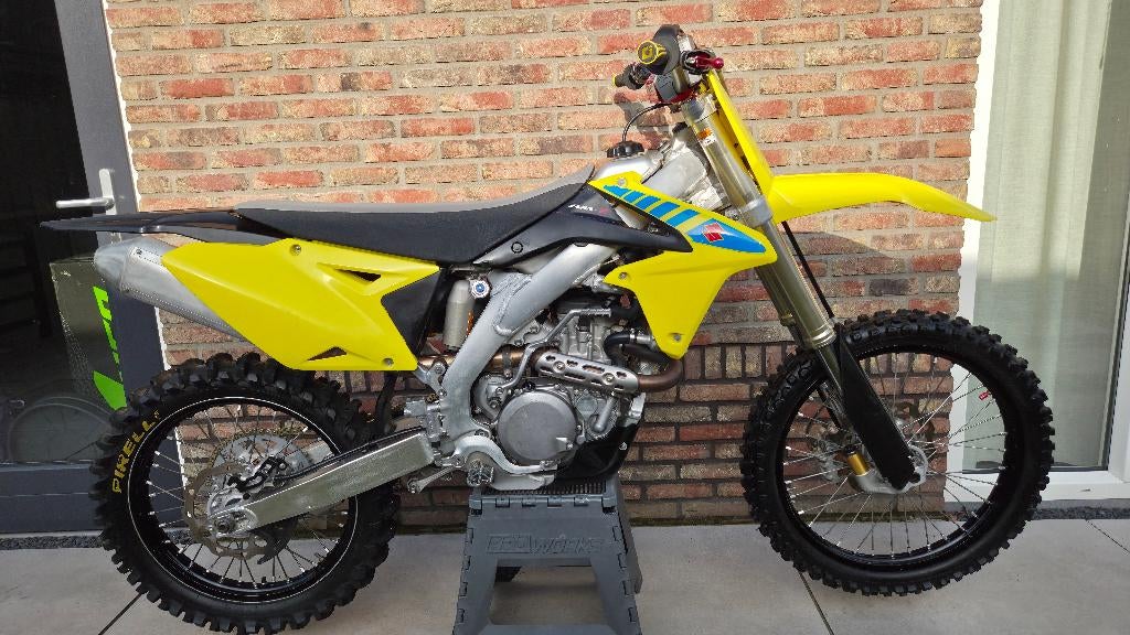 Suzuki RMZ 450 2016 - super nette originele motor, Motoren, Motoren | Suzuki, Bedrijf, Crossmotor, meer dan 35 kW, 1 cilinder