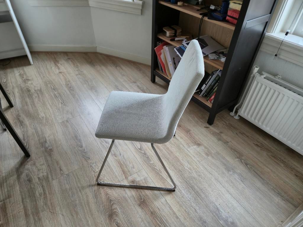 4 stoelen te koop, Ophalen of Verzenden, Zo goed als nieuw, Grijs, Vier