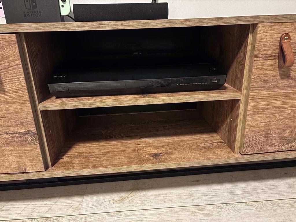 Zo goed als nieuwe tv-kast met opbergruimte, Huis en Inrichting, Kasten | Televisiemeubels, 150 tot 200 cm, Ophalen of Verzenden