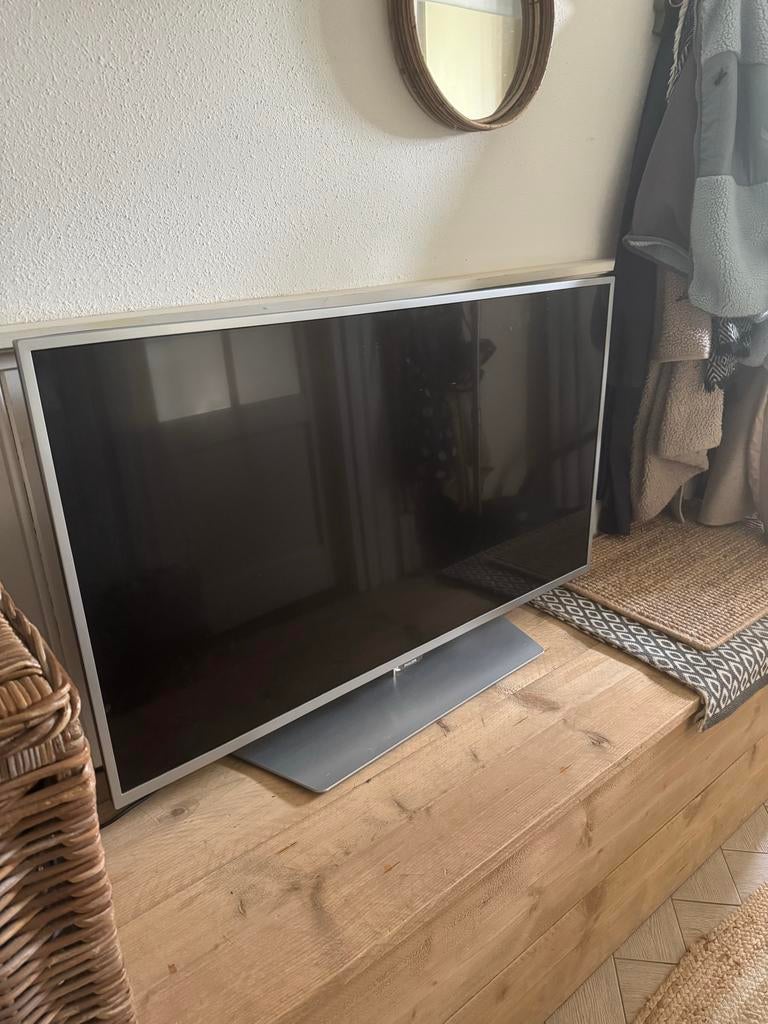 Philips TV (defect) - voor onderdelen of reparatie, Ophalen, Philips, LED, 50 Hz