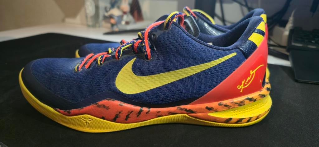 Nike Kobe 8 Size 42, Sport en Fitness, Basketbal, Ophalen of Verzenden, Gebruikt, Schoenen