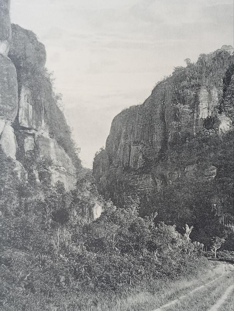 Foto gravure 1910 Nederlands Indië, Indonesië 18x28 cm, Verzamelen, Ophalen of Verzenden, Voor 1940, Zo goed als nieuw, Buitenland