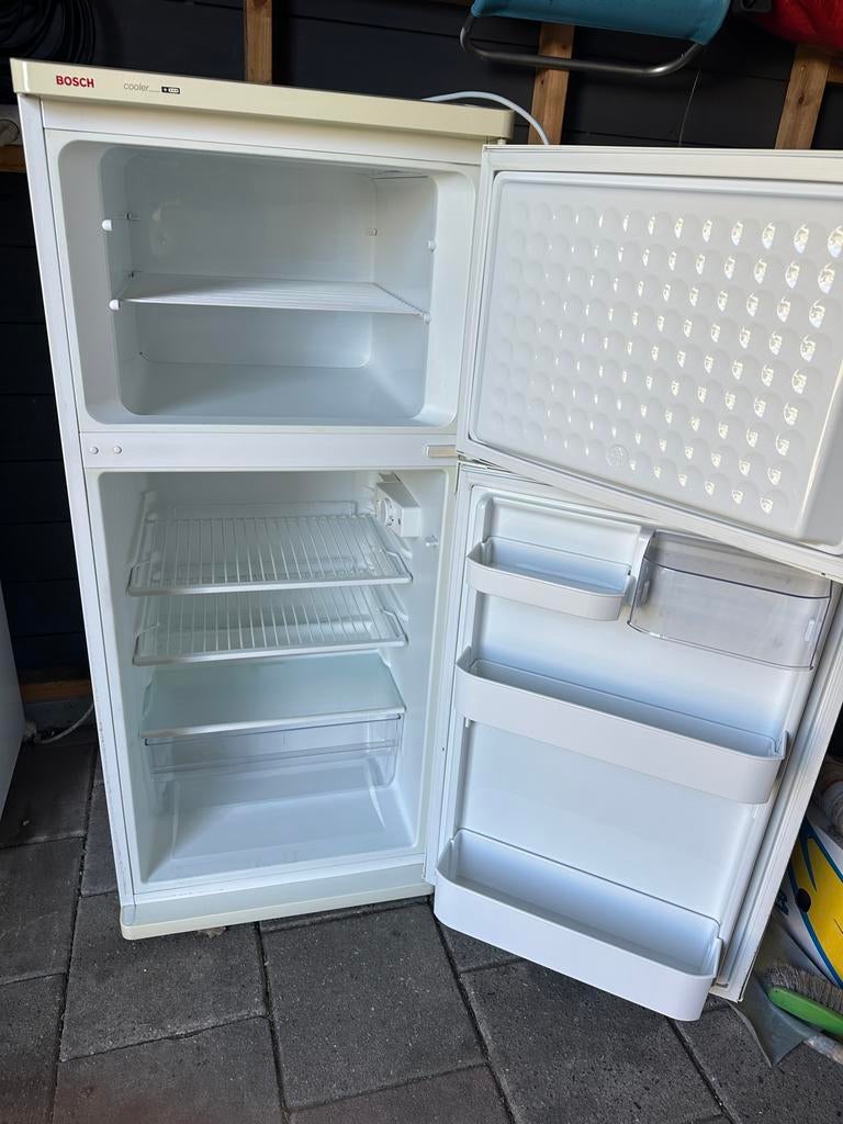 Bosch Koelkast met klein vriesvak, Witgoed en Apparatuur, Koelkasten en IJskasten, Ophalen, Gebruikt, 120 tot 140 cm, 100 tot 150 liter