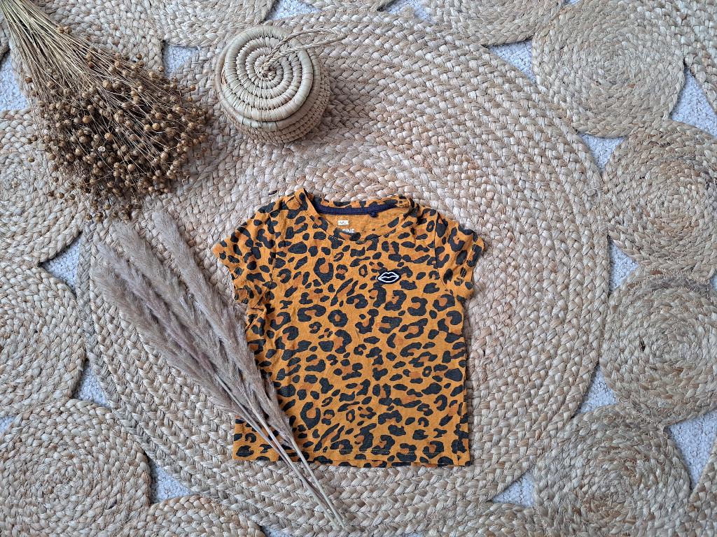 WE Panterprint shirtje maat 92, Kinderen en Baby's, Kinderkleding | Maat 92, WE, Meisje, Ophalen of Verzenden, Zo goed als nieuw