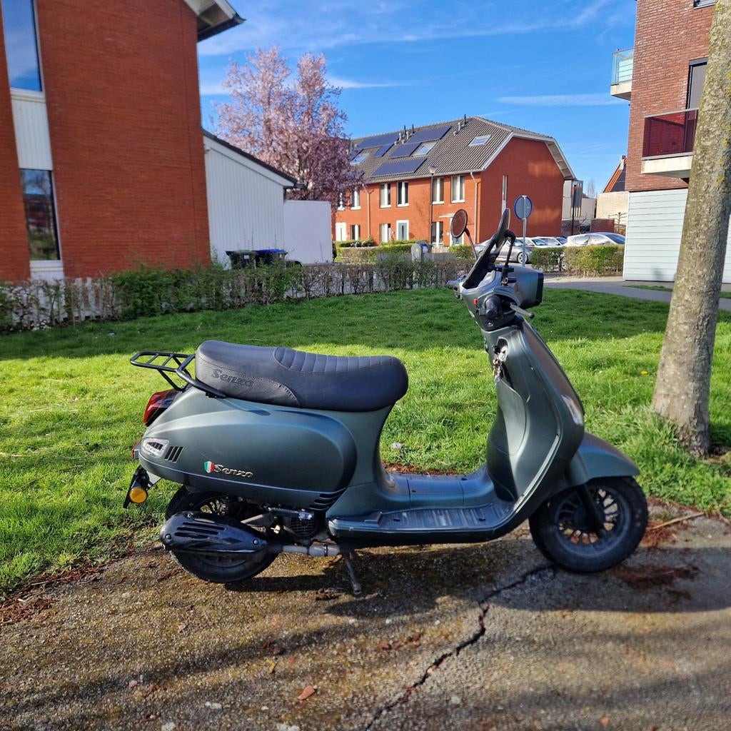 Senzo Riva Lux Scooter - Mat Groen, Ophalen, Gebruikt, Maximaal 45 km/u, Senzo