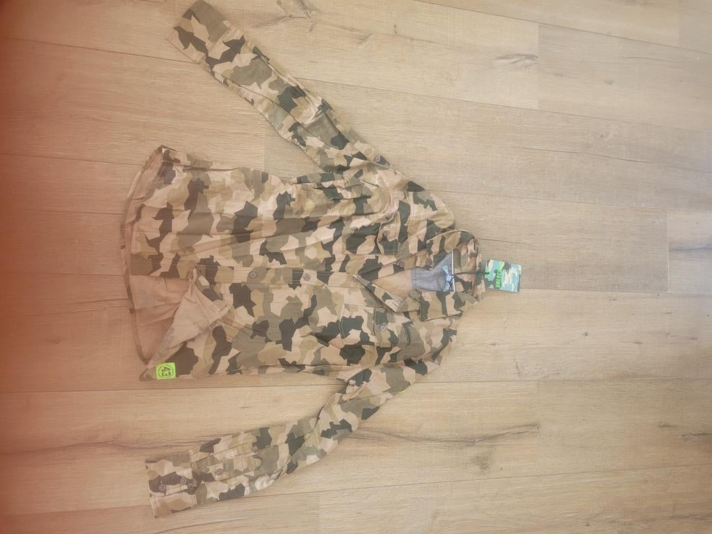 Nieuwe jongens blouse camouflage maat 164, Kinderen en Baby's, Kinderkleding | Maat 164, Unlocked Brand, Overhemd of Blouse, Nieuw