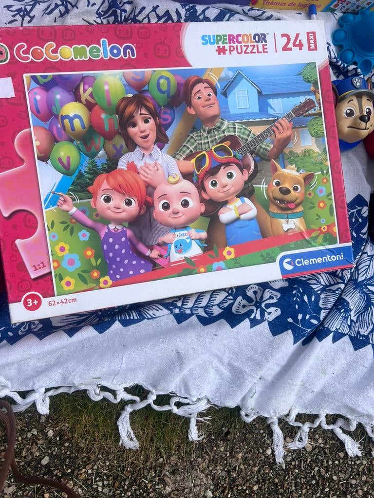 Coco melon puzzel, Kinderen en Baby's, Ophalen, Meer dan 50 stukjes, Zo goed als nieuw