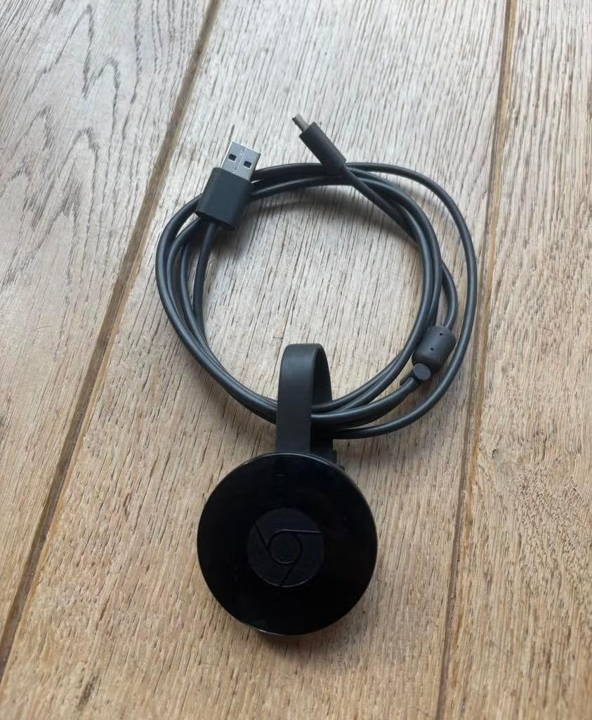 Google Chromecast v2 - HDMI - Stream eenvoudig naar je TV, Ophalen of Verzenden, Zo goed als nieuw, HDMI