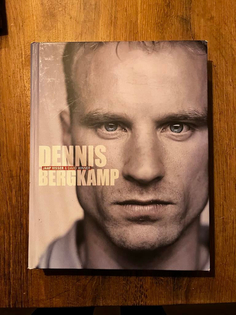 Dennis Bergkamp - Biografie, Boeken, Biografieën, Zo goed als nieuw, Sport, Ophalen of Verzenden