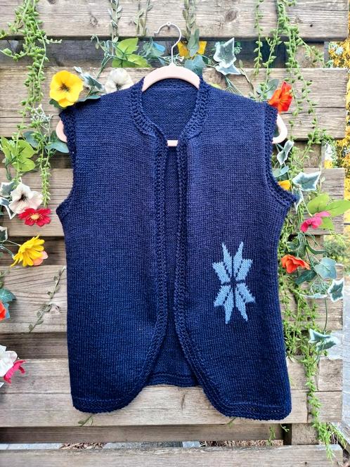 Super zacht vintage giletje met sneeuwvlok, Kleding | Dames, Bodywarmers, Zo goed als nieuw, Maat 42/44 (L), Ophalen of Verzenden