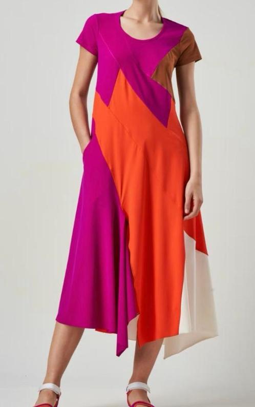 Blikvanger High Use Tech jurk, D40, Kleding | Dames, Jurken, Zo goed als nieuw, Maat 38/40 (M), Overige kleuren, Onder de knie