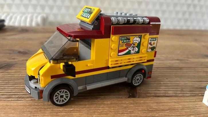 Lego City Pizza Auto 60150, Kinderen en Baby's, Speelgoed | Duplo en Lego, Zo goed als nieuw, Lego, Complete set, Ophalen of Verzenden