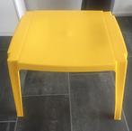 Tafeltje, Kinderen en Baby's, Kinderkamer | Tafels en Stoelen, Ophalen of Verzenden, Gebruikt, Tafel(s)