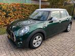 Mini 1.5 Cooper 5D 2018 Groen, Auto's, Mini, Zwart, Origineel Nederlands, Bedrijf, Handgeschakeld