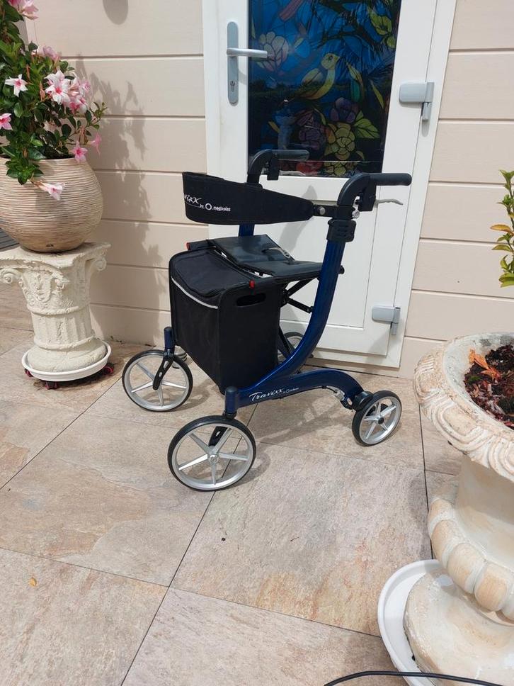 Travixx Deluxe  ook in  rood   rollator vanaf 250,00, Diversen, Rollators, Zo goed als nieuw, Lichtgewicht, Ophalen of Verzenden