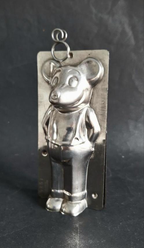 Antieke Mickey Mouse chocolade vorm. Vormenfabriek Tilburg., Verzamelen, Disney, Gebruikt, Beeldje of Figuurtje, Mickey Mouse