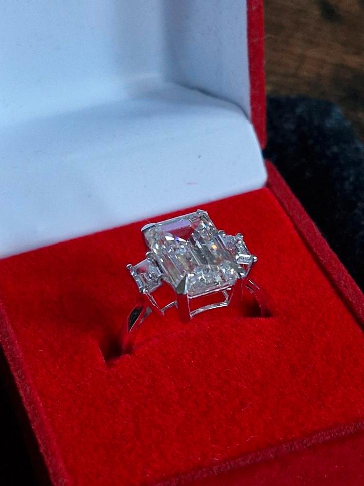 18K Witgouden Ring met 5.04 ct Diamant – Ringmaat 55, Sieraden, Tassen en Uiterlijk, Ringen, Nieuw, Dame, Kleiner dan 17, Wit