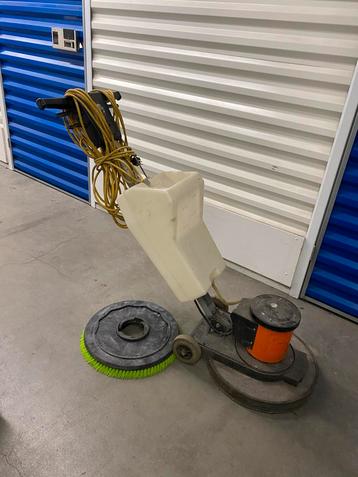 Numatic BMD 1000S Schrobmachine eenschijfsmachine + borstel beschikbaar voor biedingen
