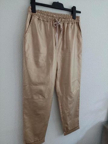Broek lang 95cm G.Ricceri M goudkleur 50%viscose 2xGedragen. beschikbaar voor biedingen