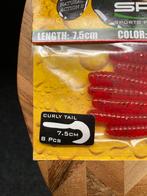SALE 2x Spro Carolina Texas Curly tail 7,5cm strawberry, Watersport en Boten, Hengelsport | Roofvissen, D, Overige typen, Nieuw