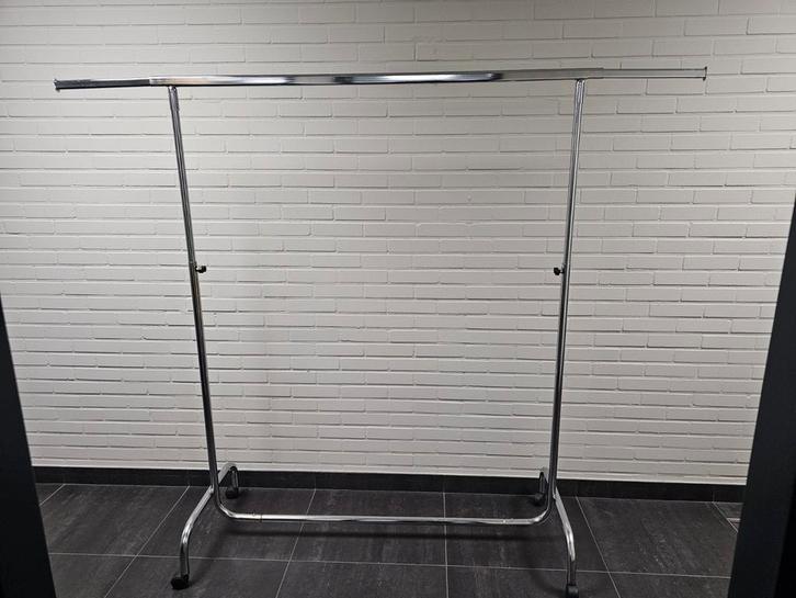 4 Professioneel Kledingrek - Ideaal voor winkels!, Kleding | Dames, Kledingrekken, Gebruikt, Met wielen, Ophalen