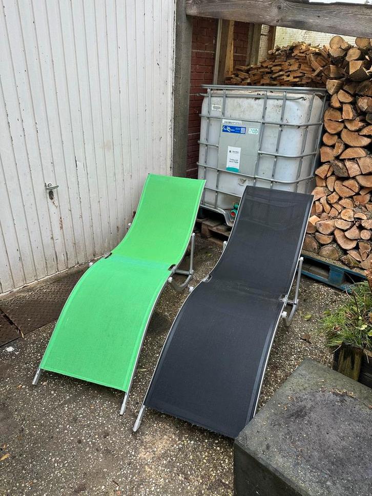 2x Verstelbare Ligbedden, Tuin en Terras, Ligbedden, Gebruikt, Aluminium, Inklapbaar, Ophalen