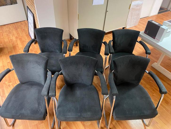 Gispen stoelen, Huis en Inrichting, Stoelen, Zo goed als nieuw, Vijf, Zes of meer stoelen, Overige materialen, Overige kleuren
