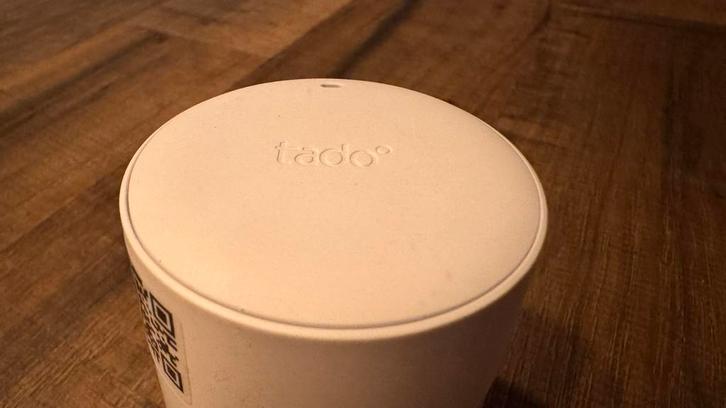 Tado Slimme Radiator Knop, Doe-het-zelf en Verbouw, Thermostaten, Nieuw, Slimme thermostaat, Ophalen of Verzenden