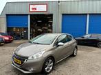 Peugeot 208 1.2 VTi Allure, Auto's, Voorwielaandrijving, Euro 5, Gebruikt, 1199 cc