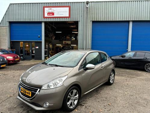 Peugeot 208 1.2 VTi Allure, Auto's, Peugeot, Bedrijf, Te koop, ABS, Airbags, Airconditioning, Boordcomputer, Centrale vergrendeling