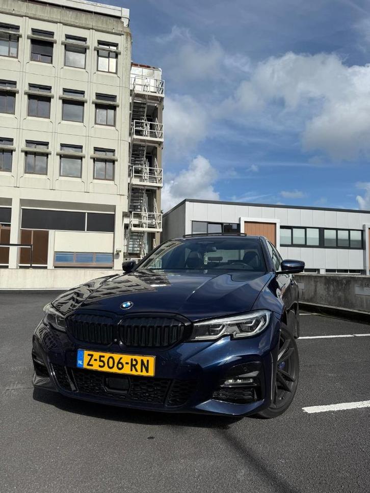 BMW 3-serie 330e High Executive|PANO|M-SPORT|HEAD-UP|H&K|19, Auto's, BMW, Particulier, 3-Serie, 360° camera, ABS, Achteruitrijcamera