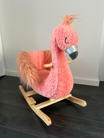 Flamingo hobbeldier beschikbaar voor biedingen