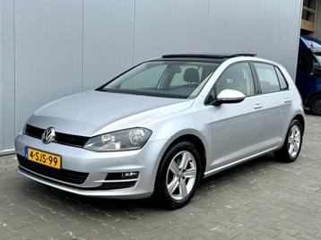 Volkswagen Golf 1.2 TSI Highline | Panorama dak | NAP beschikbaar voor biedingen