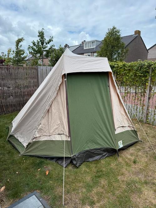 Esvo Pyramid 4 persoons, Caravans en Kamperen, Tenten, tot en met 4, Gebruikt, Ophalen