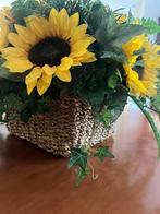 Rieten mand 40 cm met kunst zonnebloemen van goede kwaliteit, Huis en Inrichting, Ophalen, Zo goed als nieuw