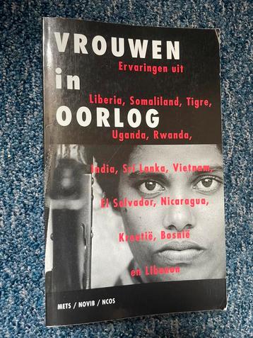 Vrouwen in oorlog (boek) beschikbaar voor biedingen