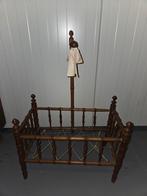 Antiek poppen bedje, Antiek en Kunst, Antiek | Speelgoed, Ophalen of Verzenden