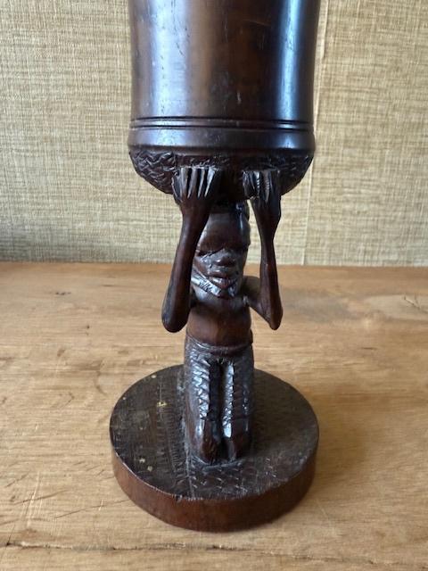 Afrikaanse snijwerk - beeldje, Antiek en Kunst, Kunst | Beelden en Houtsnijwerken, Ophalen of Verzenden