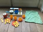 Fisher Price kookplaat en picknickzak met bordjes, kopjes,, Ophalen of Verzenden, Zo goed als nieuw, Speelset