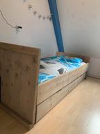Stevige stijgerhouten bed met lade, Huis en Inrichting, Slaapkamer | Complete slaapkamers, Ophalen, Zo goed als nieuw, Eenpersoons