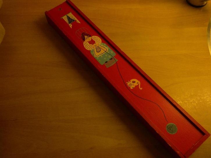 Breinaaldenkoker met inhoud, Hobby en Vrije tijd, Breien en Haken, Zo goed als nieuw, Breien, Overige typen, Ophalen of Verzenden